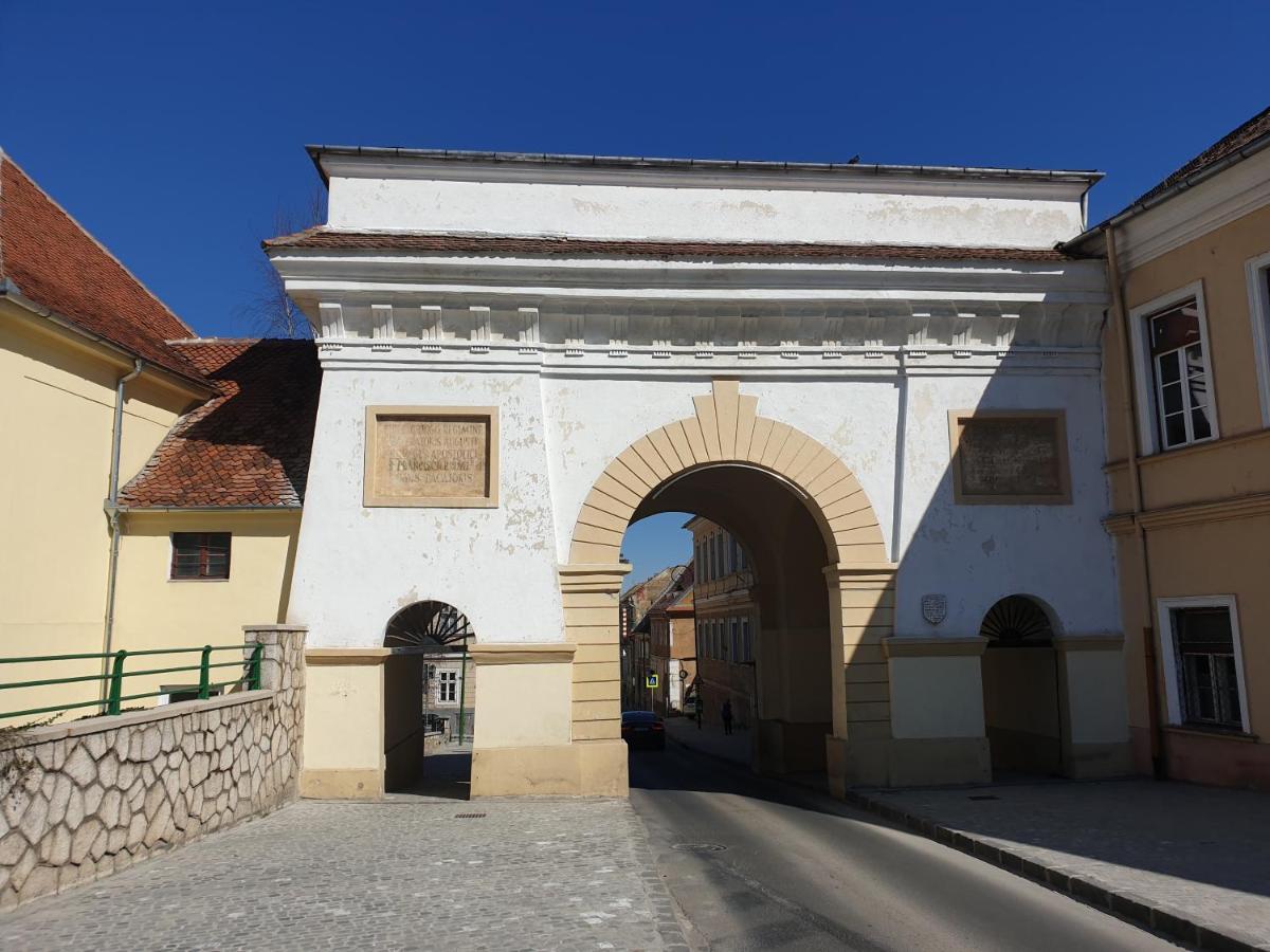 Old City Lux 2 Brasov Bagian luar foto